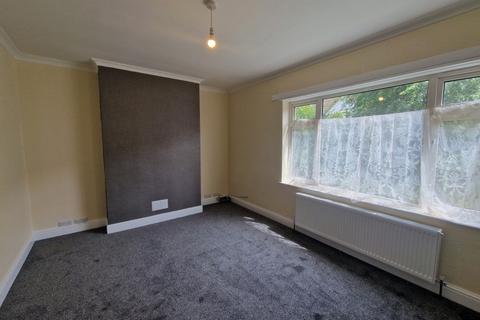 3 bedroom terraced house to rent, Eighth Avenue, Mansfield, NG19