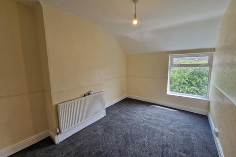 3 bedroom terraced house to rent, Eighth Avenue, Mansfield, NG19