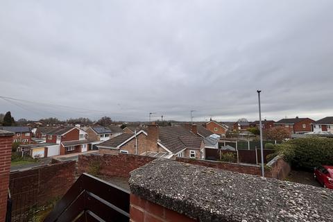 2 bedroom flat to rent, Lodge Road, Rugeley, WS15