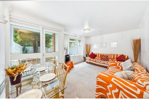 3 bedroom ground floor flat for sale, Solon New Road, Brixton, SW4