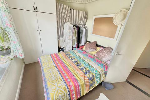3 bedroom terraced house to rent, Fanshawe Road, Birmingham, B27