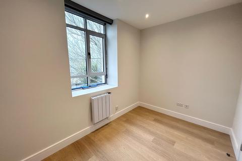 1 bedroom flat to rent, Dean Park Crescent, Bournemouth, BH1
