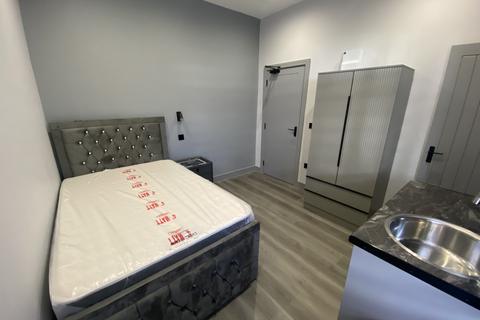 1 bedroom in a house share to rent, Southend-on-Sea, SS2