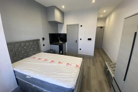 1 bedroom in a house share to rent, Southend-on-Sea, SS2