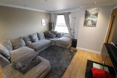 3 bedroom house to rent, Royal Oak Chase, Basildon, SS15