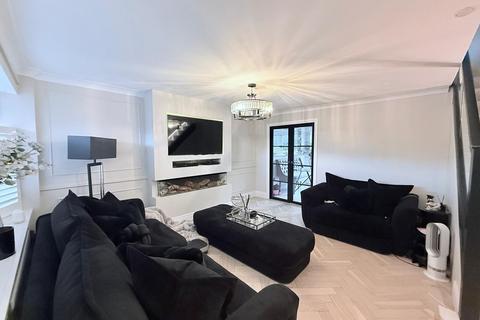 3 bedroom detached house to rent, Bowlwell Avenue, Nottingham, NG5