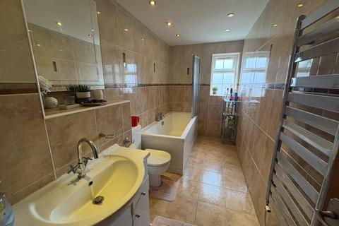 undefined, Crescent Road, BRISTOL, BS16