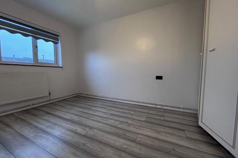 undefined, Burnt Close, Luton, LU3