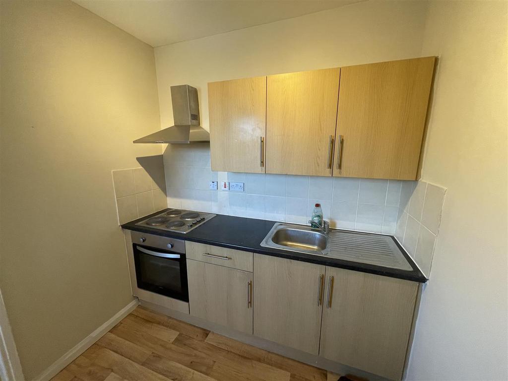 1 D Borough Rd Kitchen.jpg