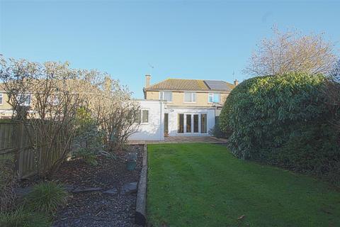 3 bedroom semi-detached house for sale, Everest Rise, Billericay CM12
