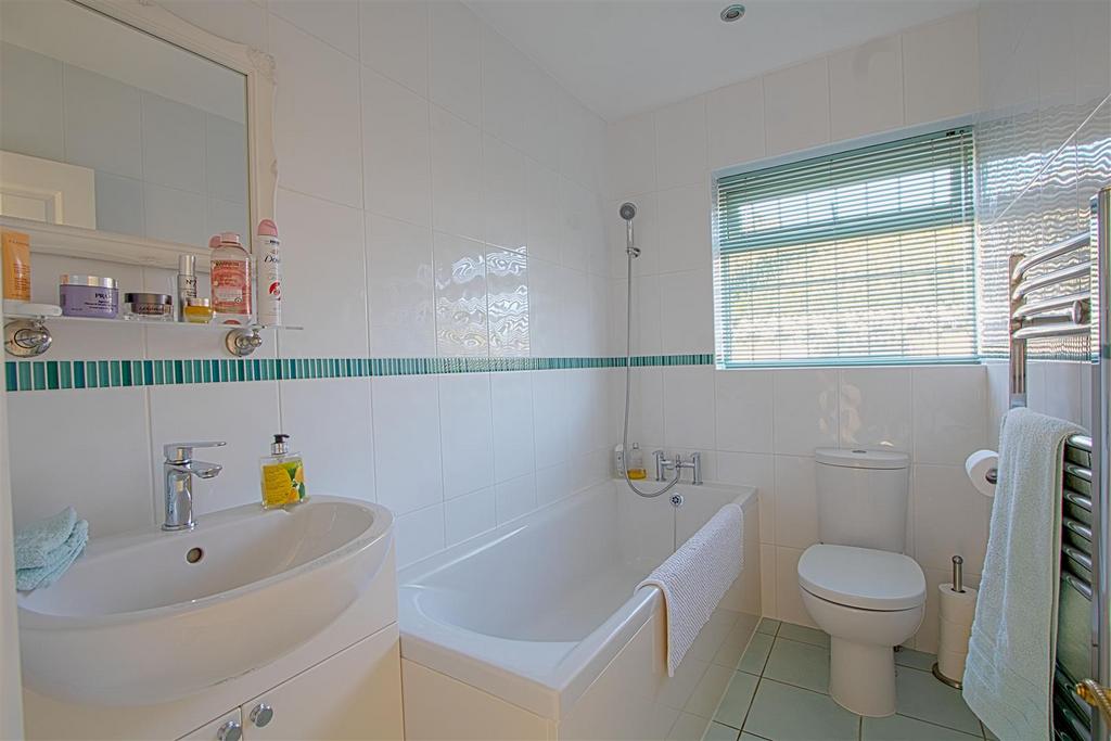 Bathroom.jpg