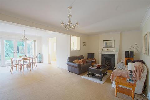 3 bedroom semi-detached house for sale, Everest Rise, Billericay CM12