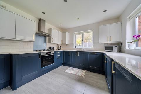 3 bedroom link detached house for sale, High Bank Approach, Leeds, LS15