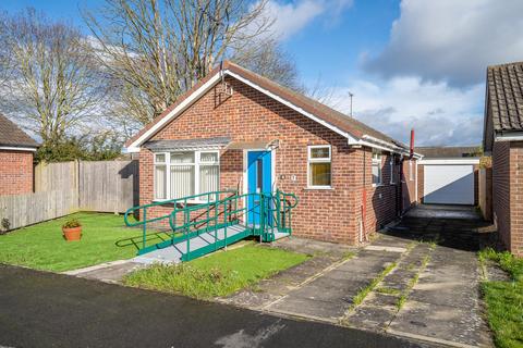2 bedroom bungalow for sale, Thatchers Croft, Copmanthorpe, York