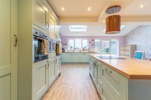 3 bedroom semi-detached house for sale, Franklins Way, Claverham