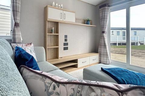 2 bedroom park home for sale, Pakefield Holiday Park