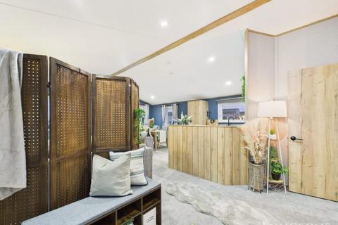 2 bedroom park home for sale, Pakefield Holiday Park