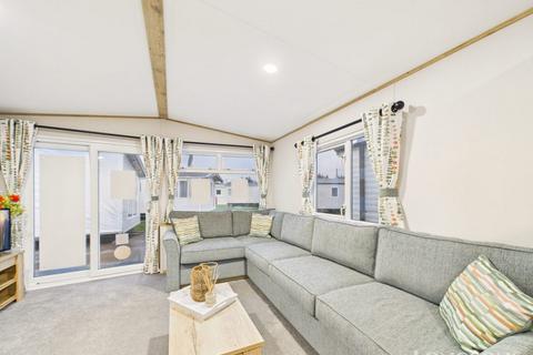 2 bedroom park home for sale, Pakefield Holiday Park