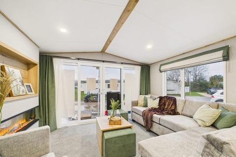 2 bedroom park home for sale, Pakefield Holiday Park