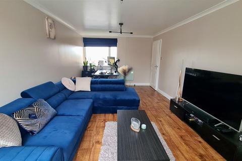 1 bedroom flat for sale, Grimsby Grove, London