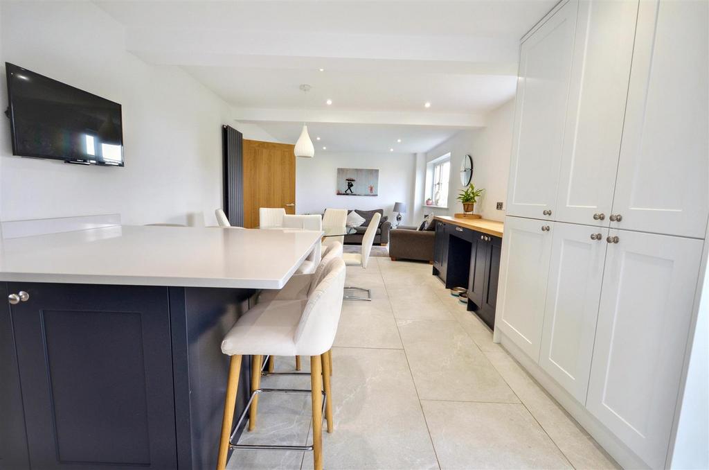 Open Plan Kitchen / Dining / Family Room