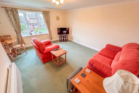 undefined, Oakwood Close, South Shore