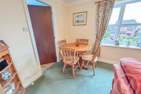 undefined, Oakwood Close, South Shore