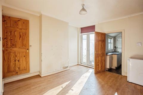 3 bedroom terraced house for sale, Algernon Road, Melton Mowbray