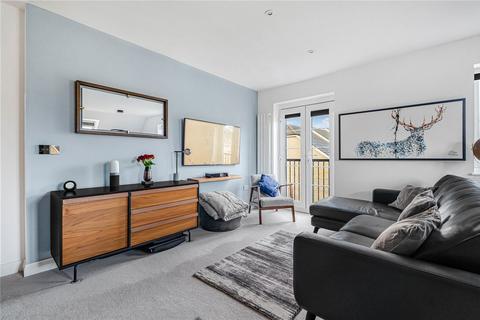 2 bedroom apartment for sale, Brookwood Farm Drive, Knaphill, Woking, Surrey, GU21