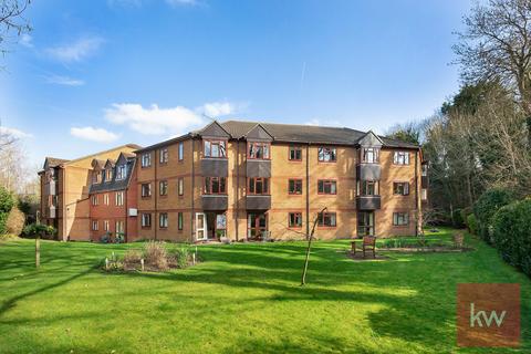 2 bedroom apartment for sale, Crescent Dale, Shoppenhangers Road, Maidenhead, SL6