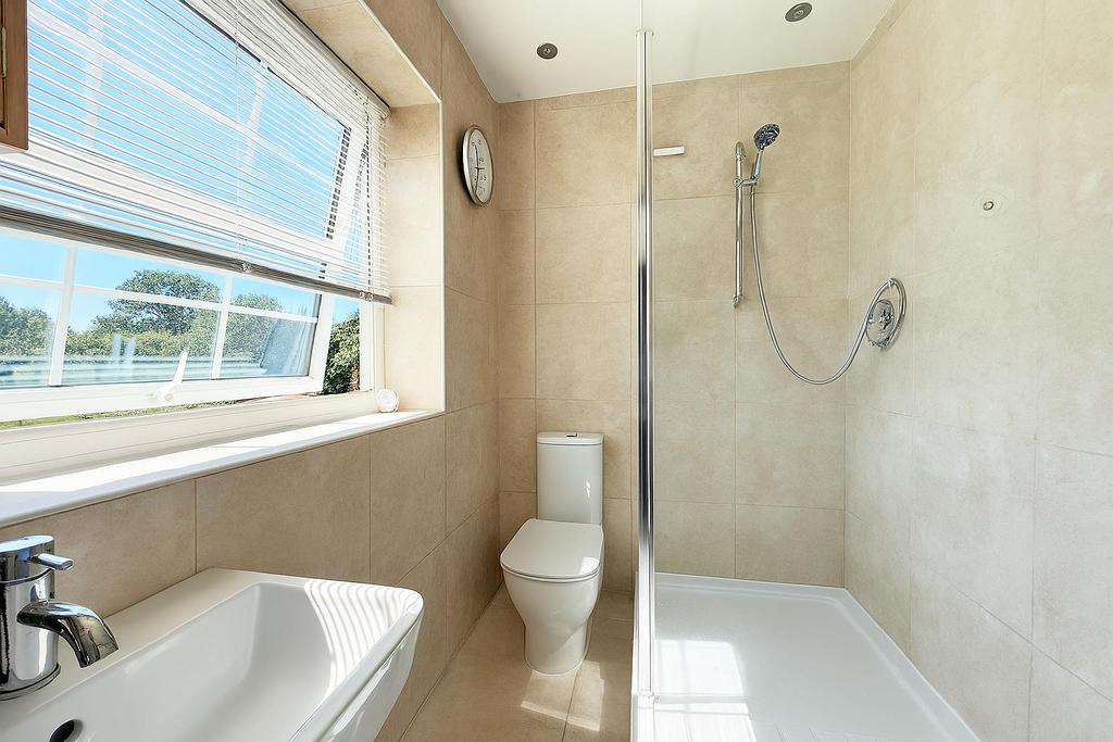 Ensuite 01.png
