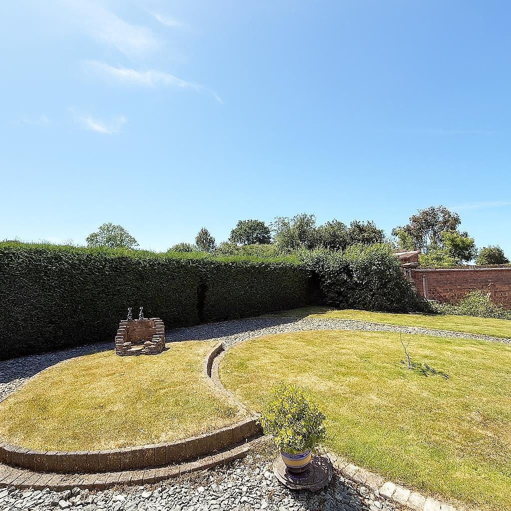 Garden 02.png