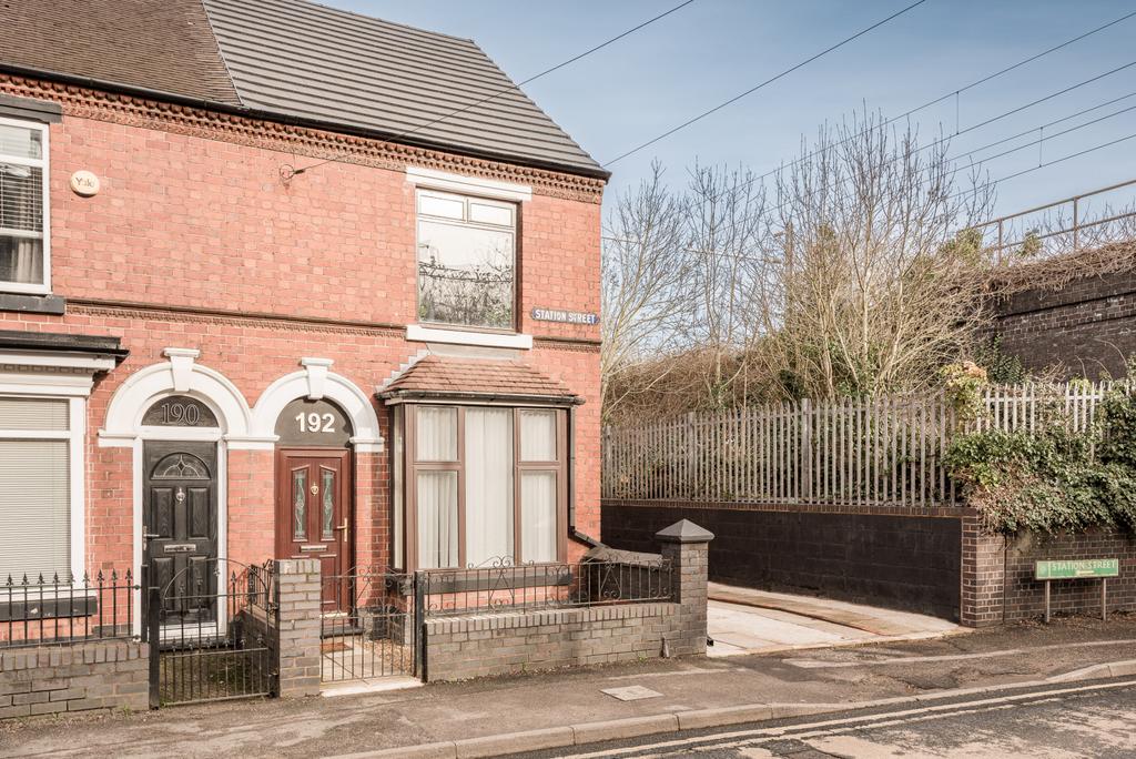 Three bedroom end terraced house