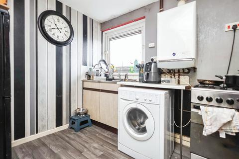 2 bedroom flat for sale, Blue Rock Place, Tividale, Oldbury
