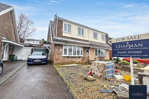 2 bedroom semi-detached bungalow for sale, Tylcha Fach Estate, Tonyrefail, CF39