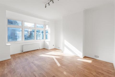 3 bedroom semi-detached house for sale, Hamilton Avenue, Cheam, SM3