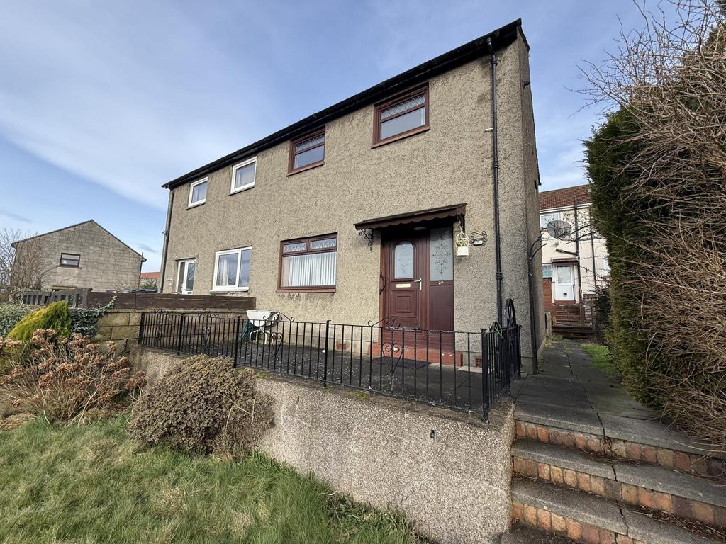 29 Brownhill Street, Dundee, DD2 4 JS