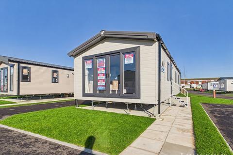 2 bedroom park home for sale, Alberta Holiday Park
