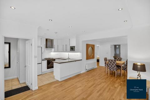 2 bedroom flat for sale, Yonge Park, London