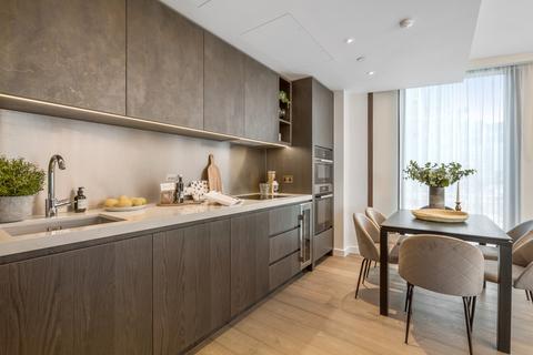 2 bedroom apartment to rent, One Thames City, London, SW8