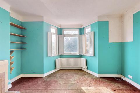2 bedroom flat for sale, Savernake Road, Hampstead Heath, NW3