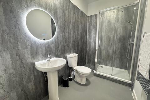 Studio to rent, High Street, Southamtpon SO14