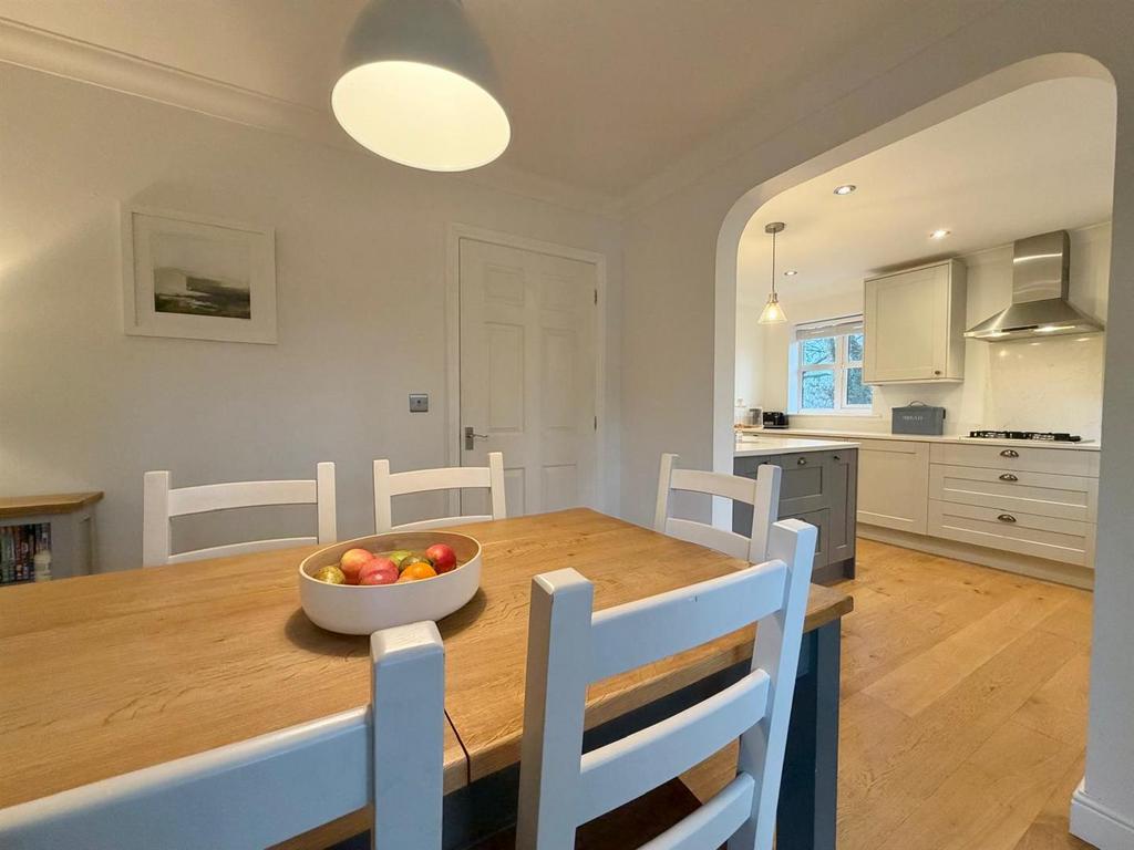 Dining Area/Kitchen