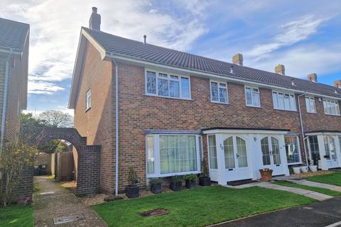 Lodge Gardens, Alverstoke, Gosport PO12 3PY