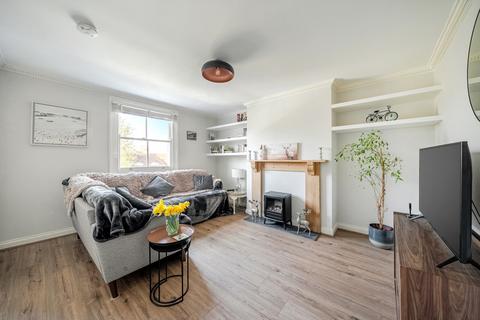 1 bedroom flat for sale, Laurel Road, Hampton Hill, TW12