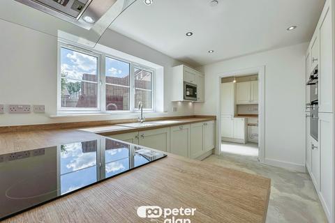 undefined, Cwm Heulwen, Aberdare