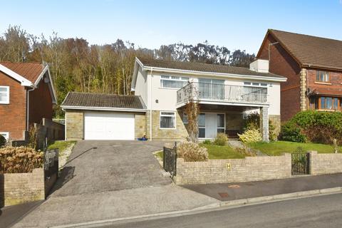 5 bedroom detached house for sale, Cenarth Drive, Aberdare