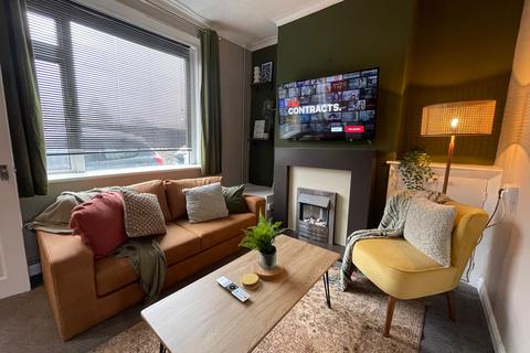2 bedroom terraced house to rent, Preston Street, Abertillery, NP13
