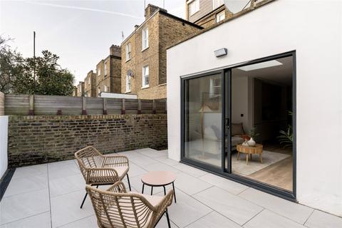 2 bedroom apartment for sale, Fermoy Road, London, W9