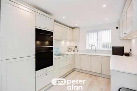 5 bedroom detached house for sale, Denbeigh Court, Hirwaun, Aberdare